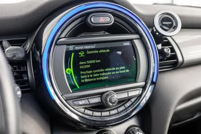 Car image 38