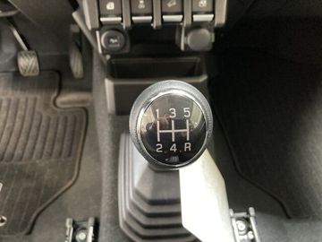 Car image 10