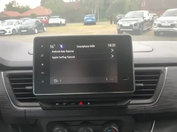 Car image 25