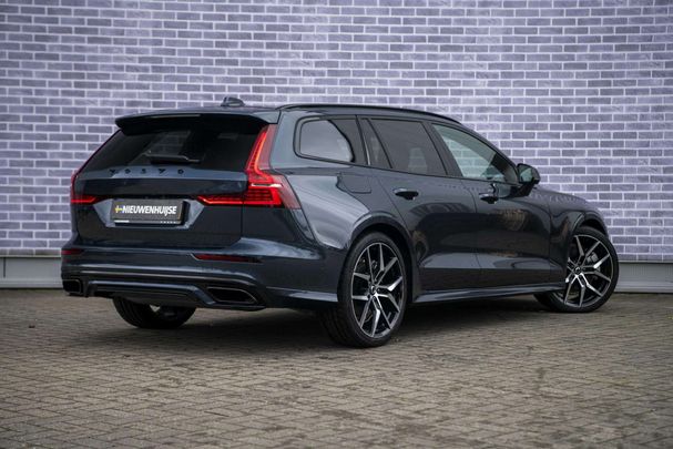 Volvo V60 T6 AWD 257 kW image number 2