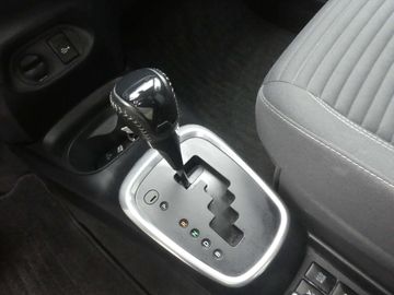 Car image 40