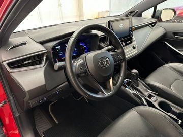 Car image 10