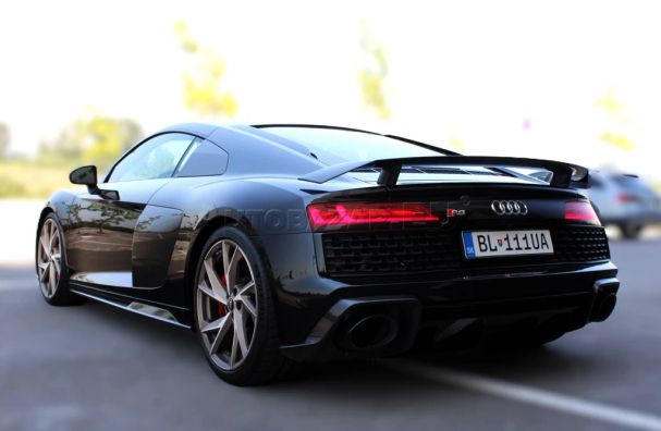 Audi R8 5.2 FSI quattro S tronic Performance 456 kW image number 6