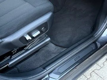 Car image 50