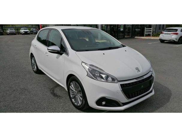 Peugeot 208 PureTech 82 Allure 60 kW image number 18