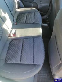 Car image 37