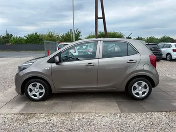 Car image 28