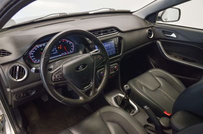 Car image 20