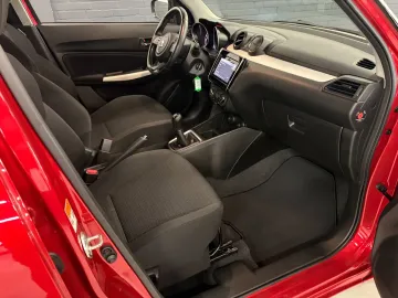 Car image 24