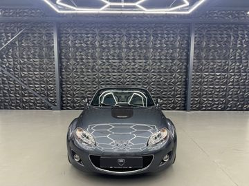 Car image 26