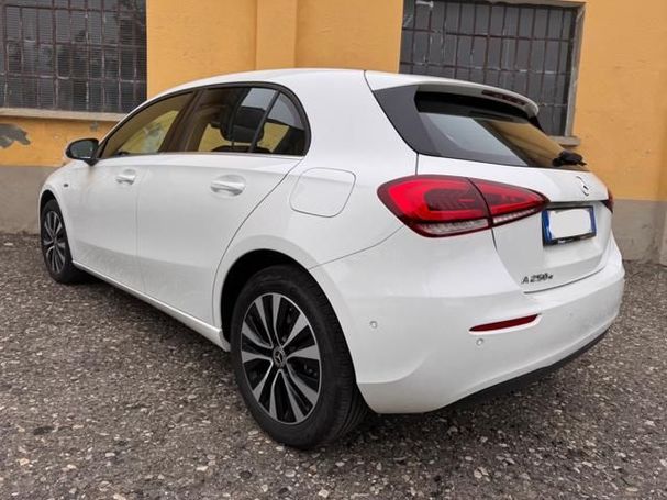 Mercedes-Benz A 250 118 kW image number 6