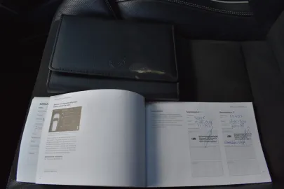 Car image 38