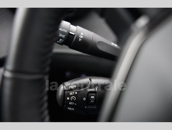 Peugeot 2008 PureTech 130 Allure 96 kW image number 19