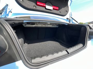 Car image 27