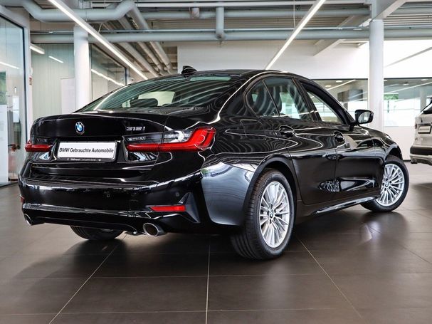 BMW 318i Sport Line 115 kW image number 3