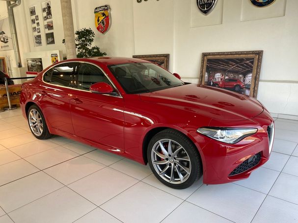 Alfa Romeo Giulia 2.0 Turbo Super 147 kW image number 1