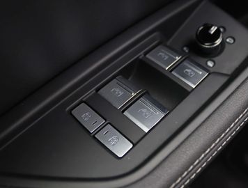 Car image 41