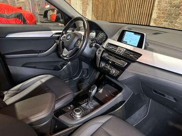 Car image 37