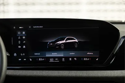 Car image 29