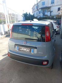 Car image 13