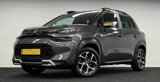 Car image 21