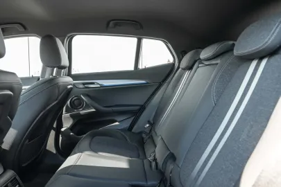 Car image 41