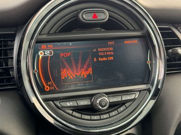 Car image 37