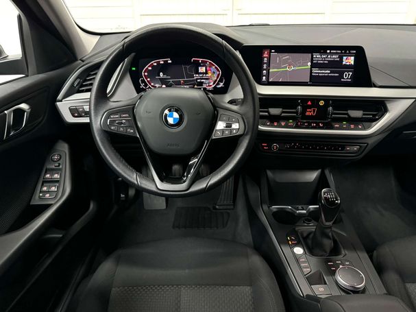 BMW 118i 100 kW image number 10