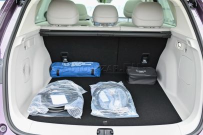 Car image 42