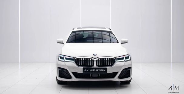 BMW 520d Touring 140 kW image number 3