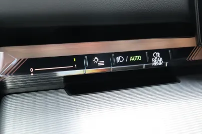 Car image 36