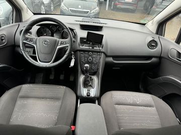 Car image 13