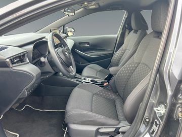 Car image 10