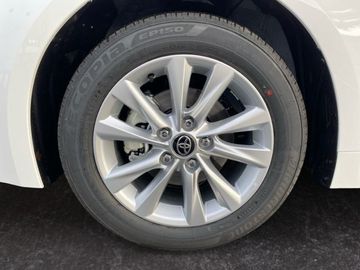 Car image 15