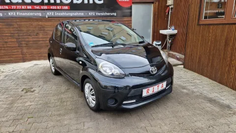Car image 5