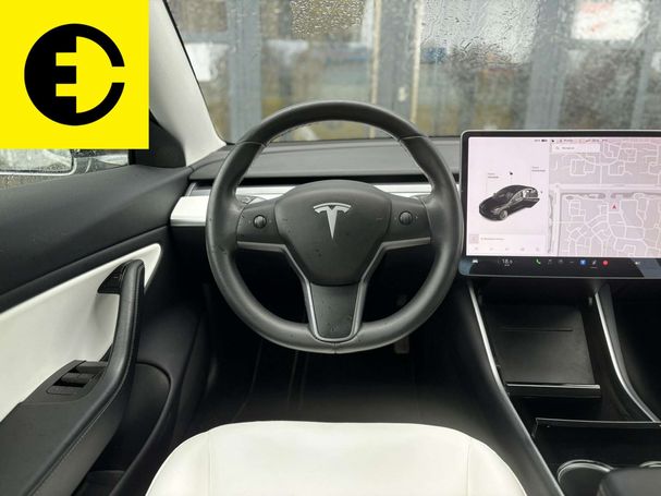 Tesla Model 3 Long Range AWD 258 kW image number 4