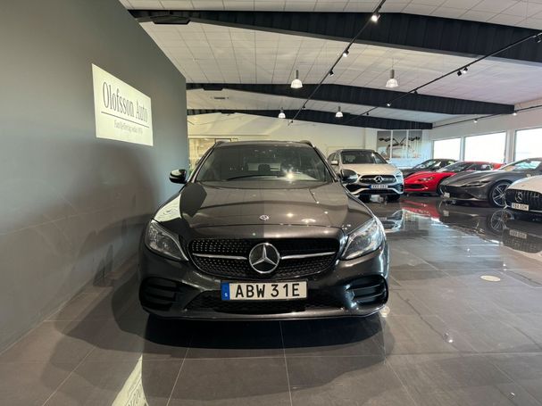 Mercedes-Benz C 300 e T AMG 235 kW image number 2