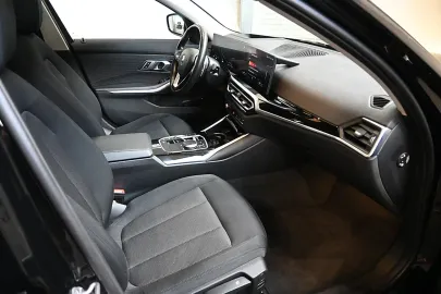 Car image 38