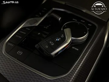 Car image 37