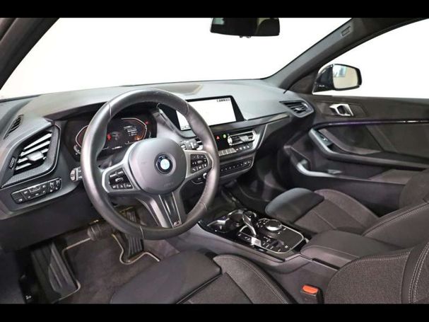 BMW 118i Sport Line 100 kW image number 4