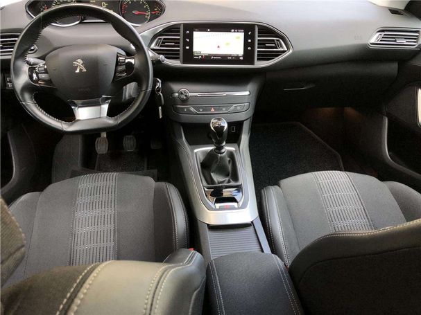 Peugeot 308 SW 1.2 130 Allure 96 kW image number 4