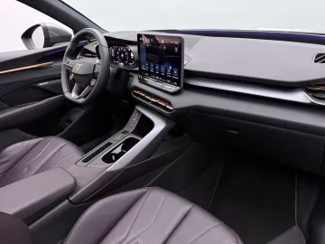 Car image 49