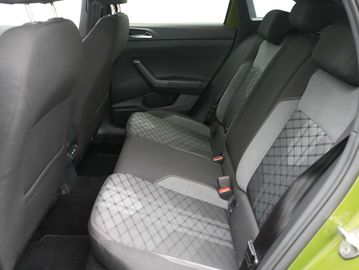 Car image 41