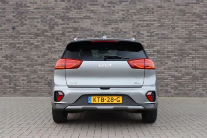 Car image 43