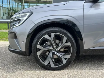 Car image 33