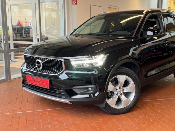 Volvo XC40 T3 Momentum 120 kW image number 1