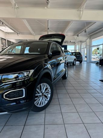 Volkswagen T-Roc 1.0 TSI T-Roc 81 kW image number 1