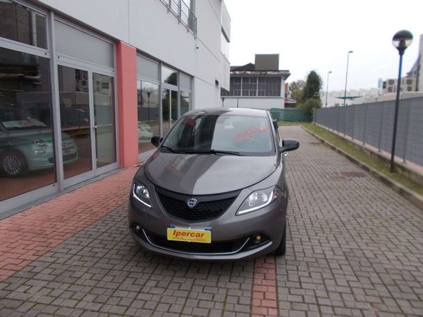 Lancia Ypsilon 51 kW image number 3