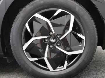 Car image 37