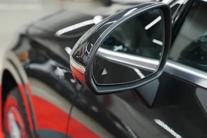 Car image 40